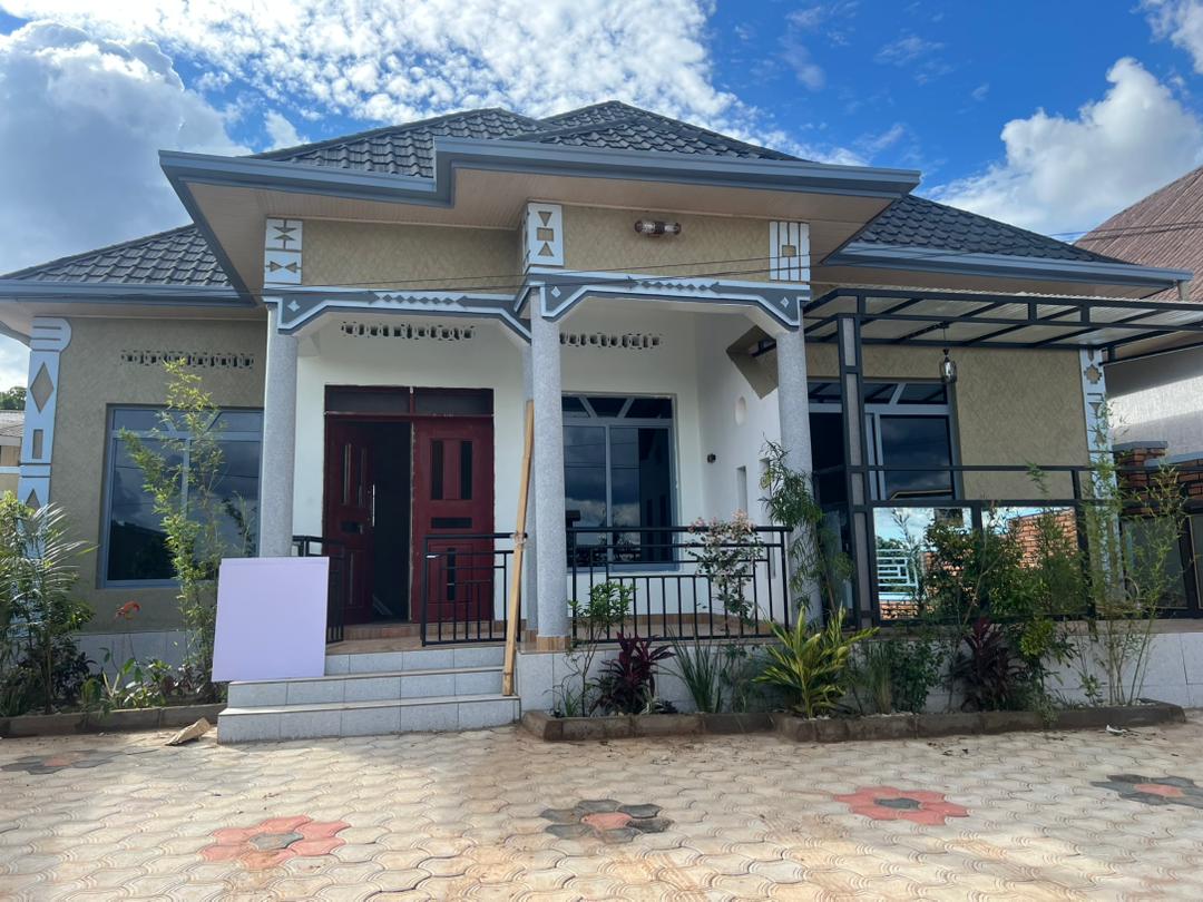 4 Bedroom House + Annex _KABEZA